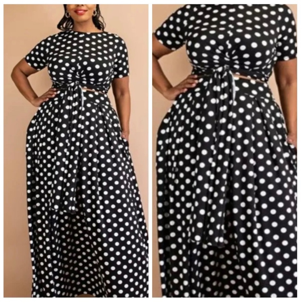 The Curve by Judani Blue Dot Skirt Top Set 1X